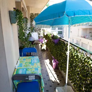 Chill Out Apartment, 2 Mins From Nice